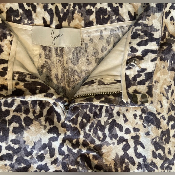 Gray and Cream Colored Linen Joie Shorts - Picture 10 of 10